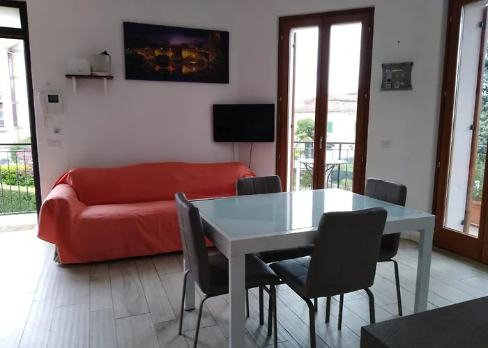 Apt.5 - Residence Delle Rose